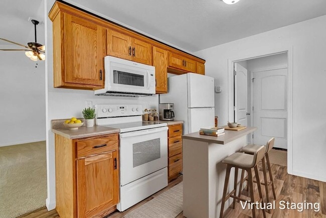 Photo - 170 Travis St