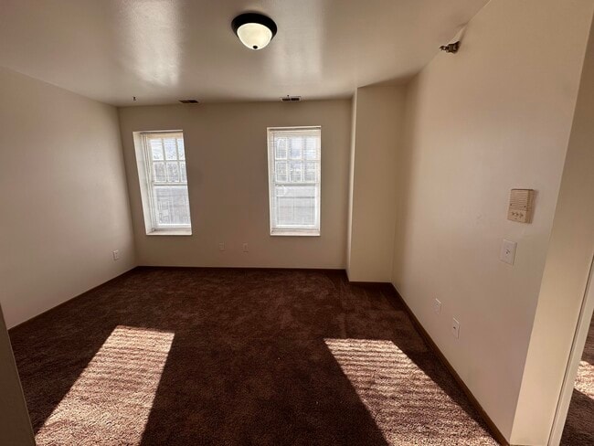 Photo - 590 Parkview Dr Unit 301