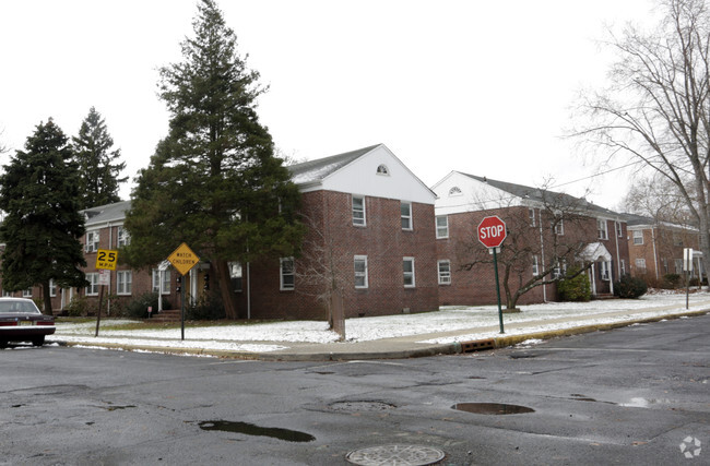 Washington Dodd - Washington Dodd Apartments
