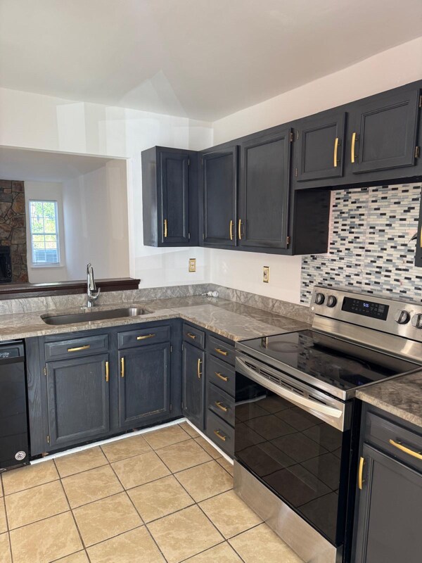 Photo - 6139 Windsor Gate Ln