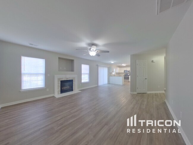 Photo - 2112 Edenderry Dr