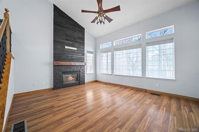 Photo - 421 W English Sparrow Dr