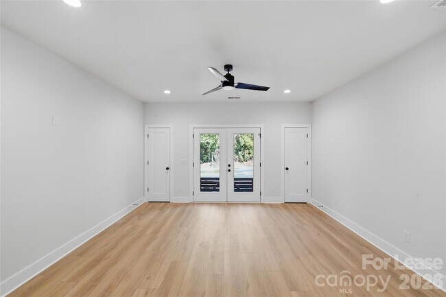 Photo - 1358 Briar Creek Rd