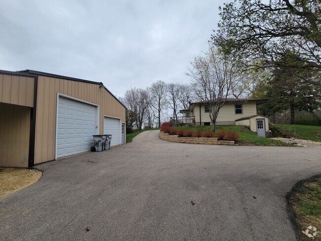 Building Photo - 5727 E Freedom Ln Rental