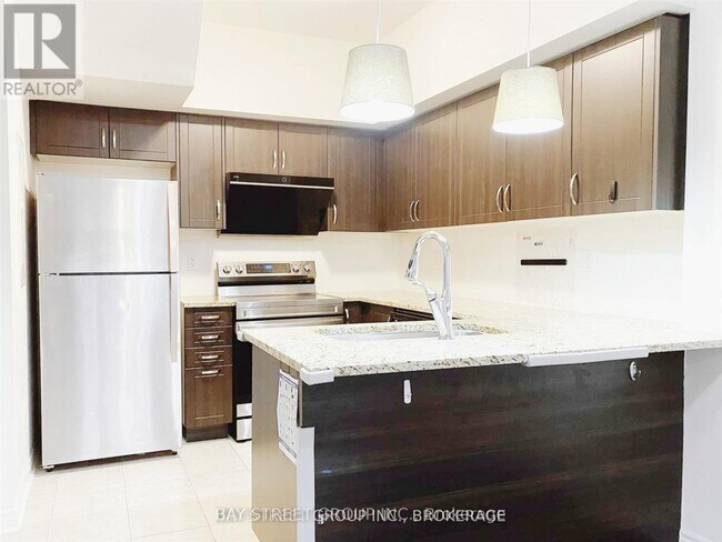 Photo - 11 Eaton Park Ln