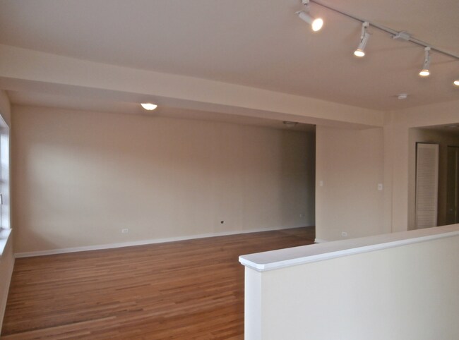 Photo - 2807 W Lawrence Ave Unit D1N