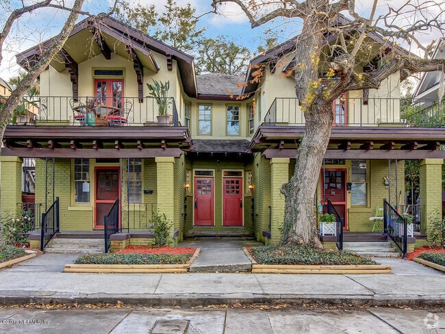 Building Photo - 2116 Herschel St Rental