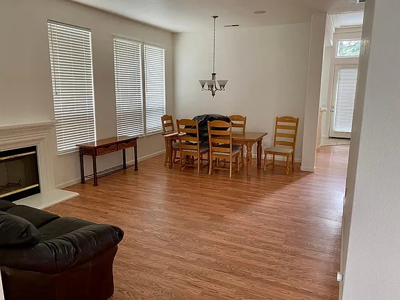 Building Photo - 1613 Portola St Rental