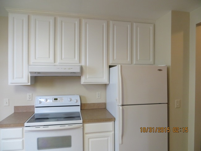 Kitchen - 12 E Main St Unit 1