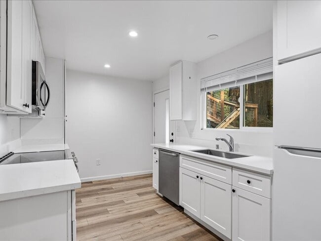 Photo - 14842 Canyon 1 Rd Unit 2