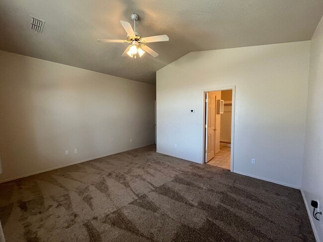 Photo - Spacious 3 Bedroom 2 Bathroom Home In The NE!