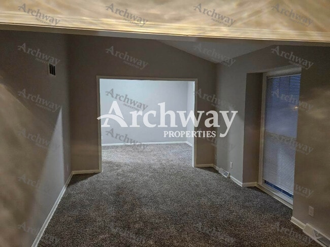 Photo - 1600 W Elm Terrace