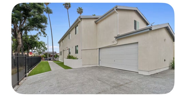 Building Photo - 4828 McKinley Ave