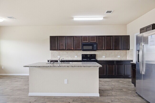 Photo - 12013 Waterford Run Way