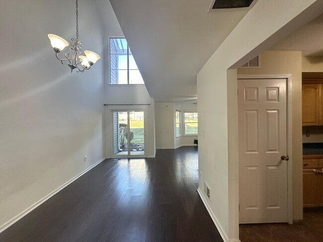 Photo - 2 bedrooms 2.5 bath