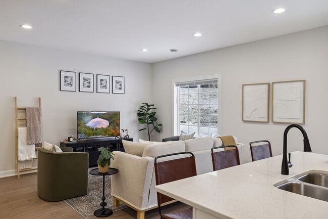 Photo - 2460 Cedarwood Ln