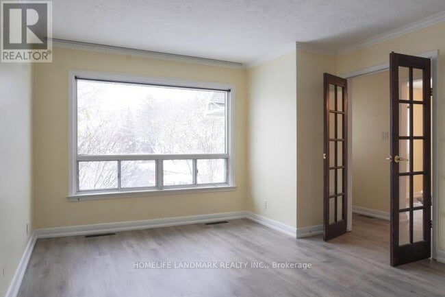 Photo - 48 Greylawn Crescent