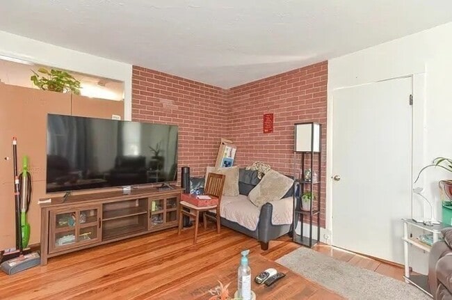 Photo - 36 Hollace St Unidad 1