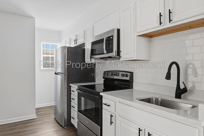 Photo - 304 S Center St