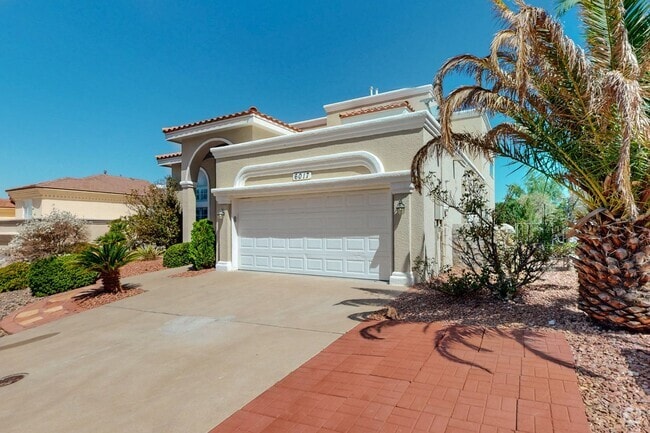 Building Photo - Stunning 4 bedroom, 3 bath home in West El...