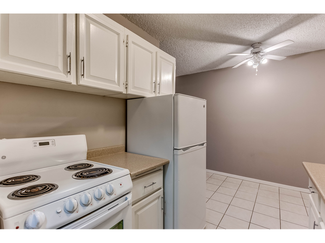 Photo - Elliston Place