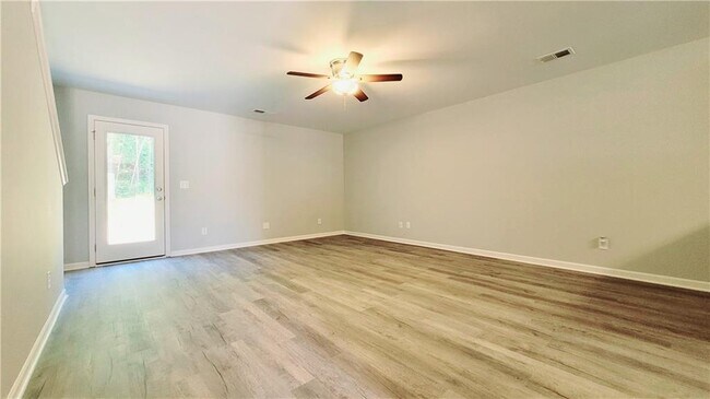 Photo - 2566 Piering Dr