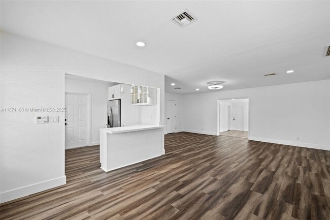 Photo - 1635 Liberty St
