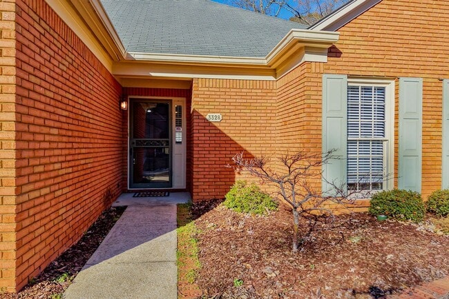 Photo - Vestavia Hills - cute and ready to move in NOW!