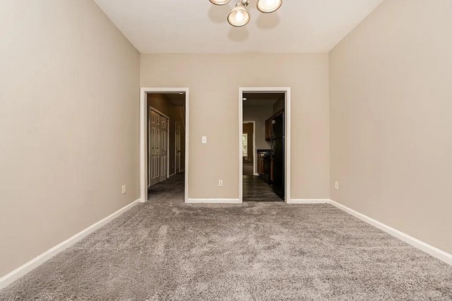 Photo - 225 Riverbend Dr