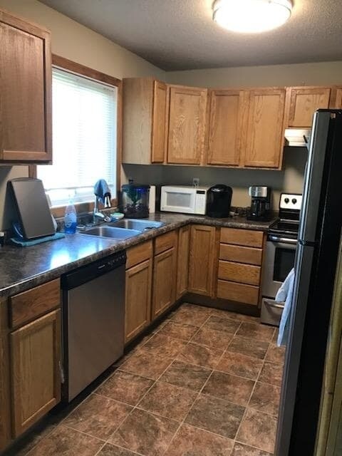 Photo - 709 21st St S