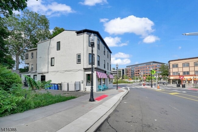 Photo - 38 Morris St