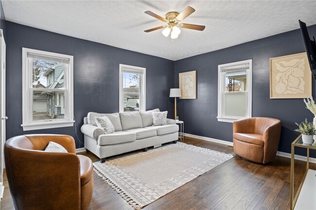 20 Bloomfield Pl