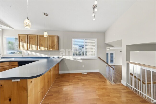 282 W Bricker Rd