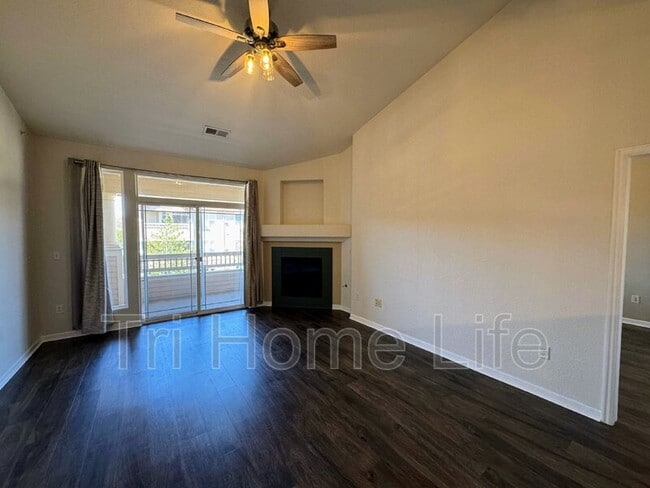 Photo - 9557 W San Juan Cir Unit 305