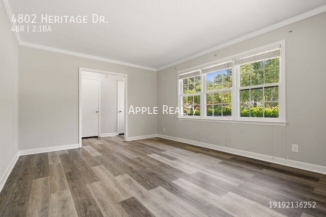 Photo - 4802 Heritage Dr