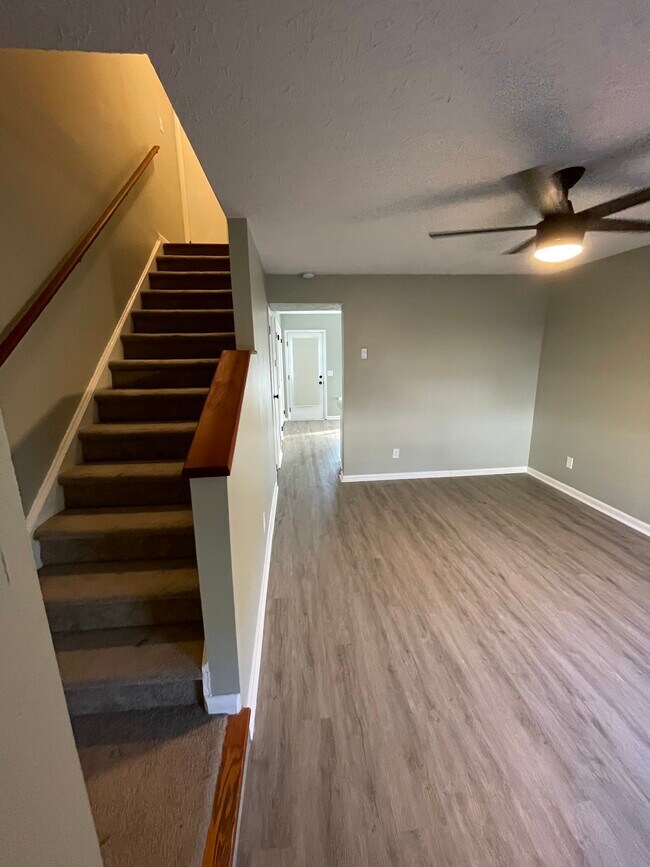 Photo - 6048 Deal Ave