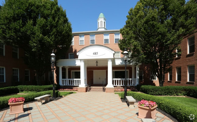 Parkview Arms Apartments