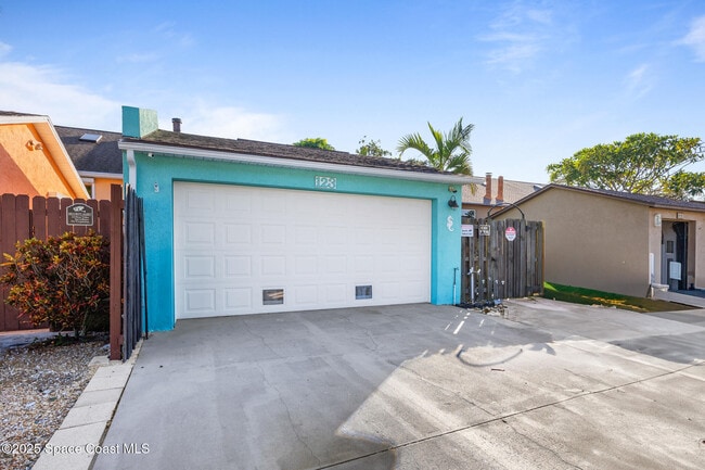 Building Photo - 123 Adams Ave