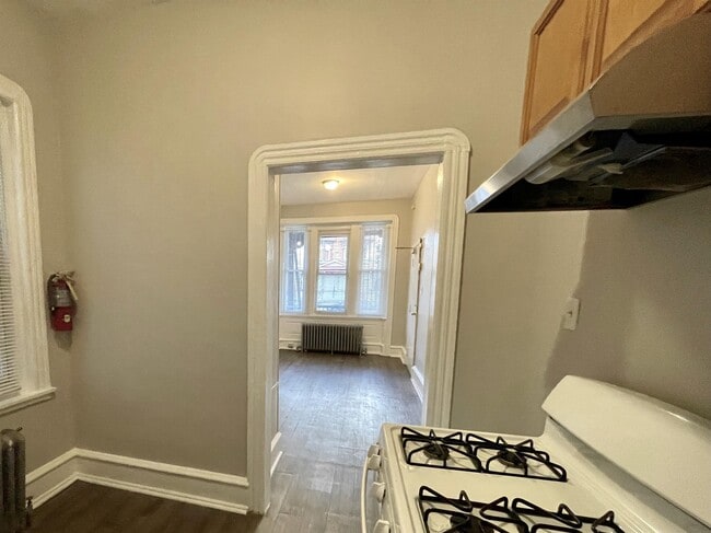 Building Photo - 1234 W Allegheny Ave Unit 1F