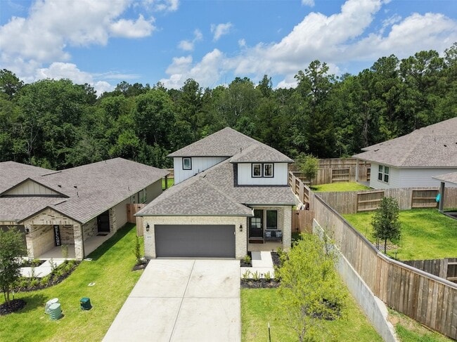 Building Photo - 18757 Timber Gln Dr