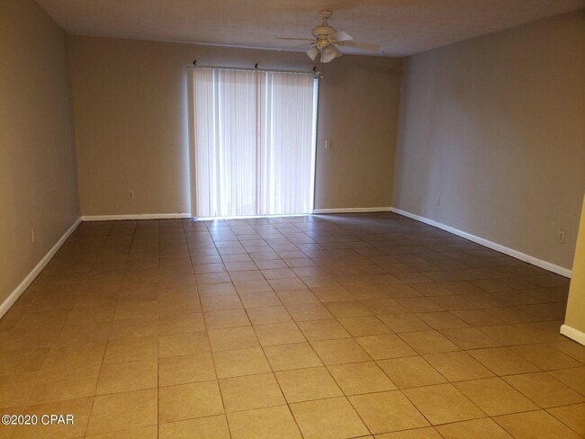 Photo - 5915 Pinetree Ave