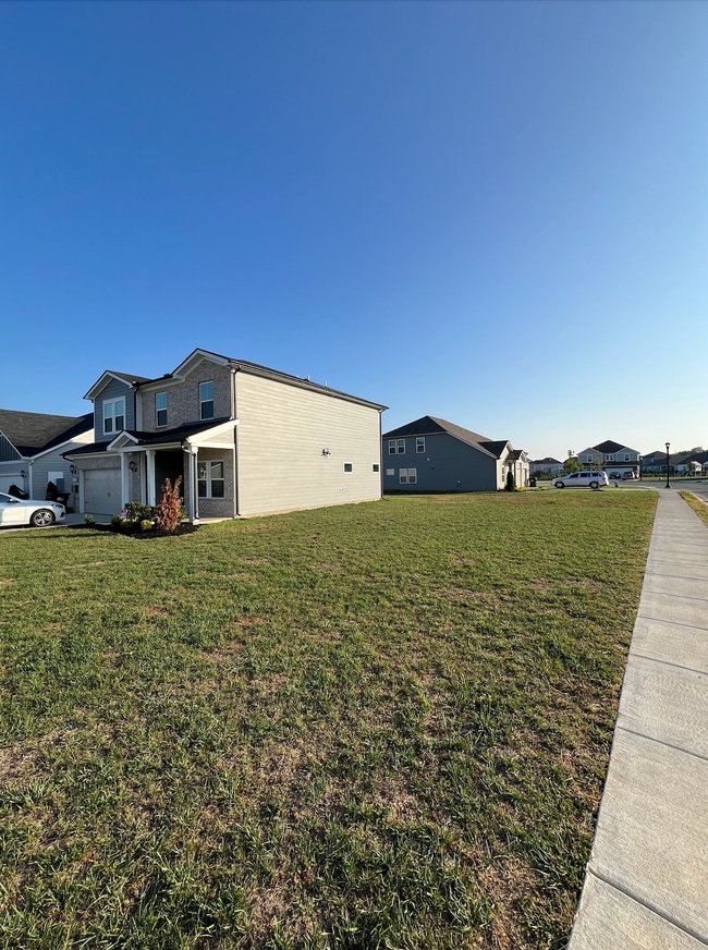 Photo - 3630 Mathewson Way