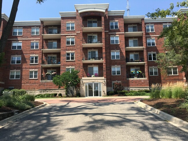 Photo - 3420 N Old Arlington Heights Rd Condo