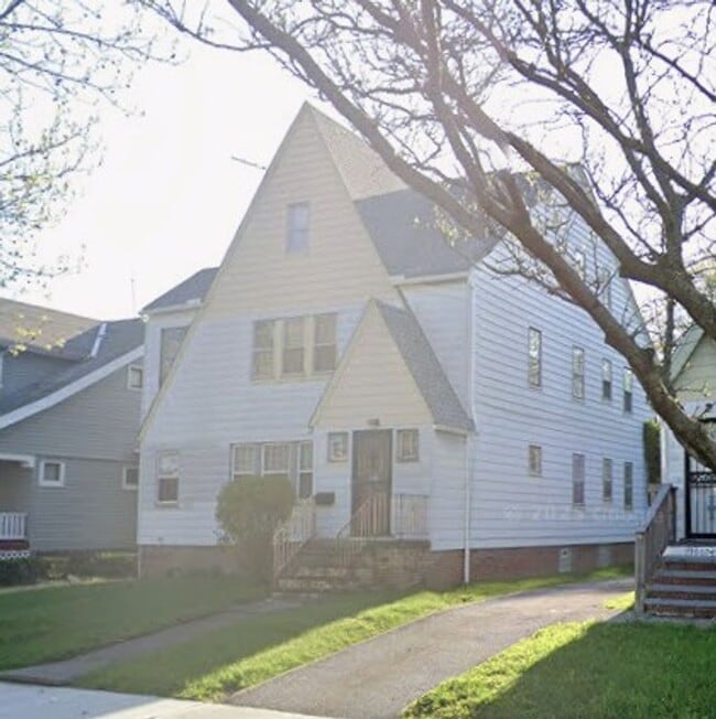 Photo - 3863 E 154th St Unit 1