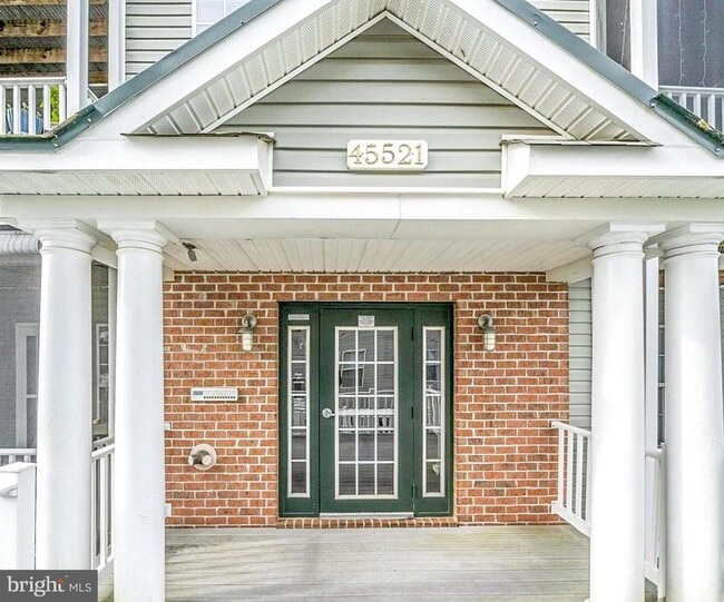 Photo - 45521 Westmeath Way Apartment Unit E34
