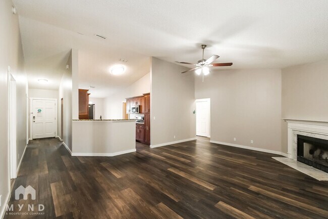 Photo - 100 Autumn Springs Ct W