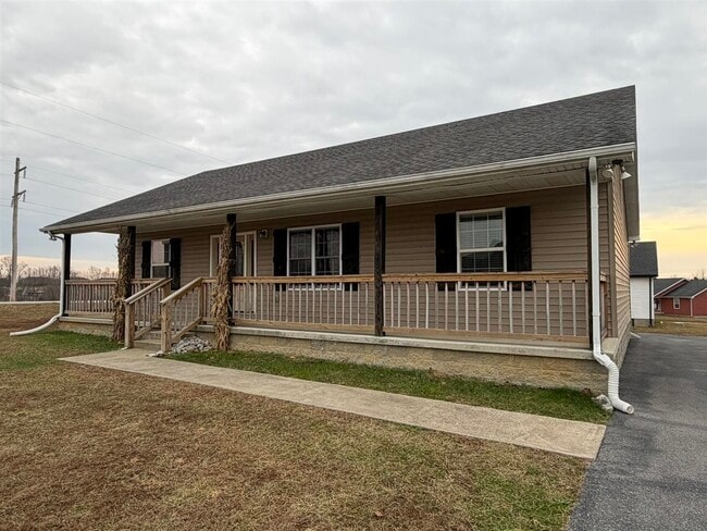 Photo - 17 Christopher Ave