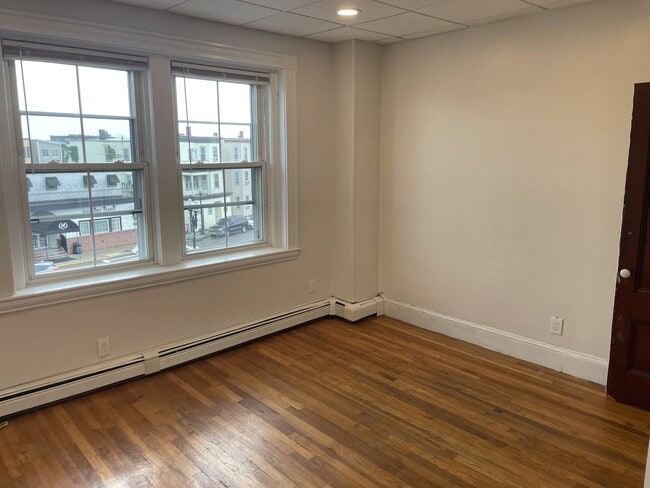 Photo - 972-974 Saratoga Street Unidad 4