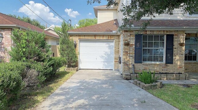 Photo - 10918 Vista Norte Ct House