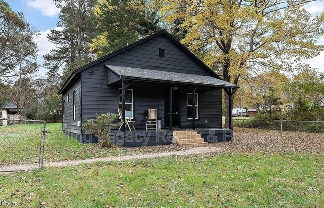 Building Photo - 617 Orange Heights Loop Rd Rental